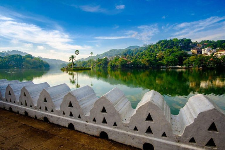 Kandy lake
